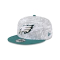 Boné New Era 9Fifty Philadelphia Eagles NFL Salute Service 2025 Masculino VERDE