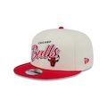 Boné New Era 9Fifty Snapback Chicago Bulls NBA Masculino OFF WHITE
