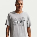 Camiseta Nike Sportswear Celebrate Masculina CINZA/PRETO