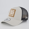 Boné New Era Branded Trucker Unissex BEGE