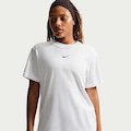 Camiseta Nike Sportswear Classic Feminina BRANCO