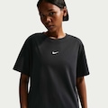 Camiseta Nike Sportswear Classic Feminina PRETO