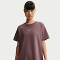 Camiseta Nike Sportswear Classic Feminina MARROM
