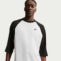 Camiseta Nike Club Raglan Masculina BRANCO/PRETO