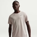 Camiseta Nike Dri-FIT UV Miller Masculina BEGE