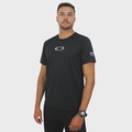 Camiseta Oakley Blade Surf Evolution II Blackout - Masculina PRETO