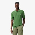 Camiseta Polo em malha de caimento clássico Lacoste Masculina VERDE