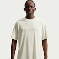 Camiseta Dri-FIT Nike Disrupt Masculina BEGE