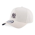 Boné Unissex New Era 9FORTY A-FRAME Snapback New York Yankees MLB Aba Curva OFF WHITE
