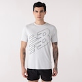 Camiseta New Balance Logo Performance Masculina CINZA CLA/PRETO
