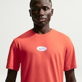 Camiseta Nike Sportswear Celebrate Brand Unissex LARANJA/BRANCO