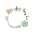 Kit Jibbitz™ Crocs Flores Delicadas Pack com 5 Peças BRANCO