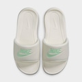 Chinelo Nike Victori One Feminino BRANCO/VERDE