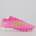Chuteira de Campo Adulto New Balance Tekela Team low V5 ROSA