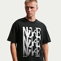Camiseta Nike Sportswear Loose Unissex PRETO/BRANCO