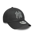 Boné Unissex New Era 9Forty New York Yankees Metallic Outline - Aba Curva CHUMBO