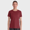 Camiseta Mizuno Lifestyle Logo Feminina VERMELHO