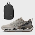 Kit  Tênis Unissex Mizuno Wave Stratos 3 e Mochila Mizuno Fun New BEGE