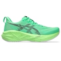 Tênis Feminino Asics Novablast 5 VERDE