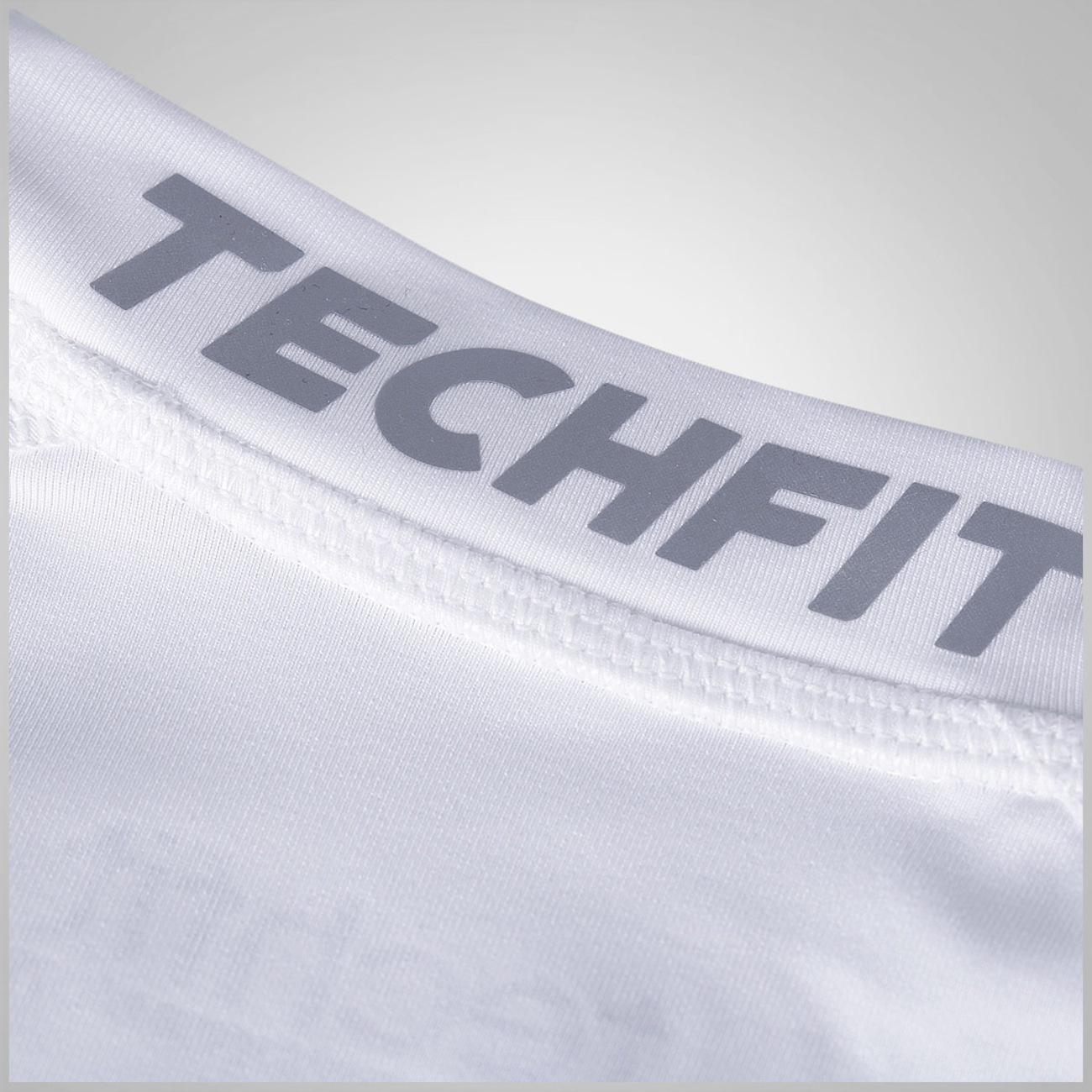 Camisa de Longa adidas TechFit™ Base - Masculina - Centauro