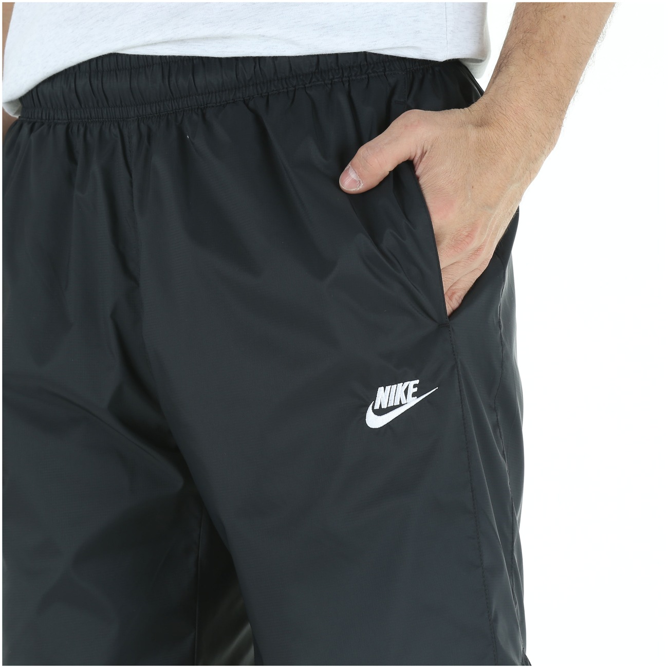 bermuda nike woven core track