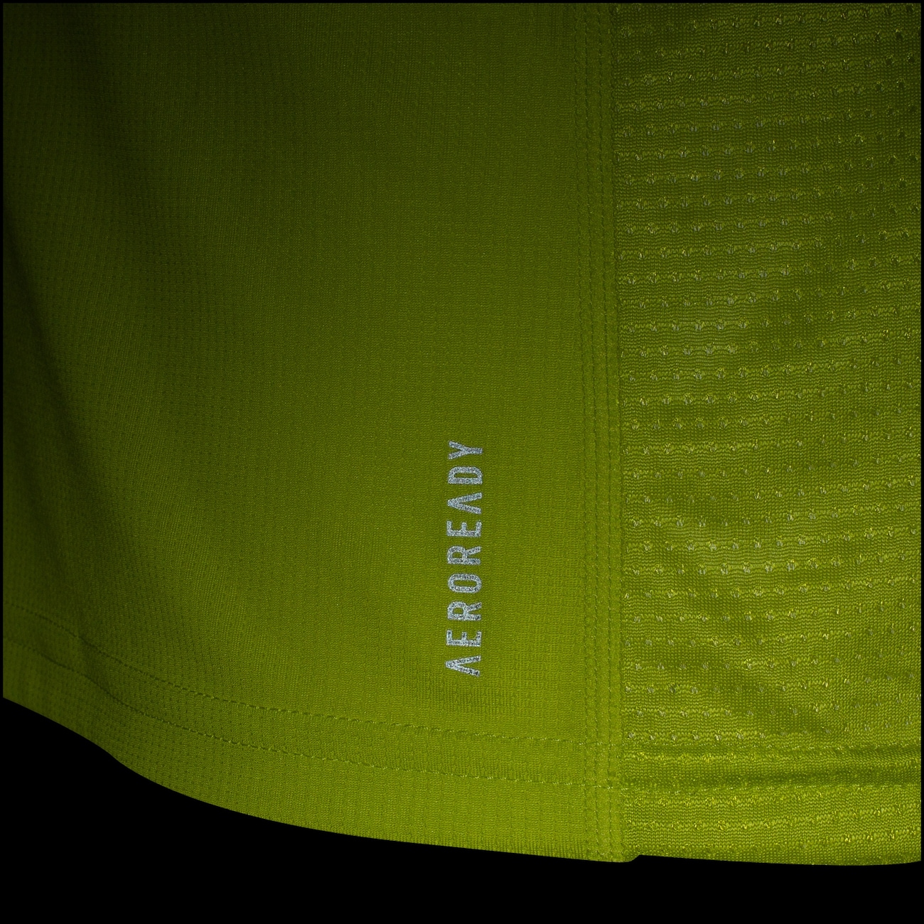 Camiseta adidas Own The Run Tee - Masculina - Video 1