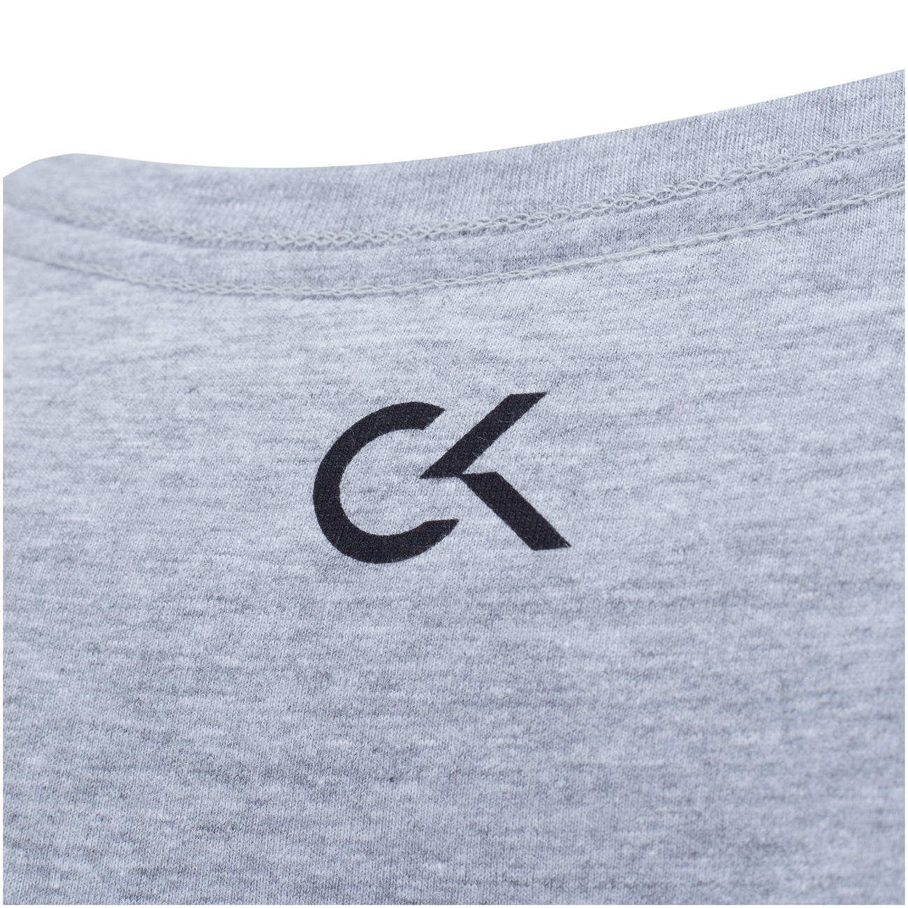 Camiseta Calvin Klein Básica - Masculina - Video 1