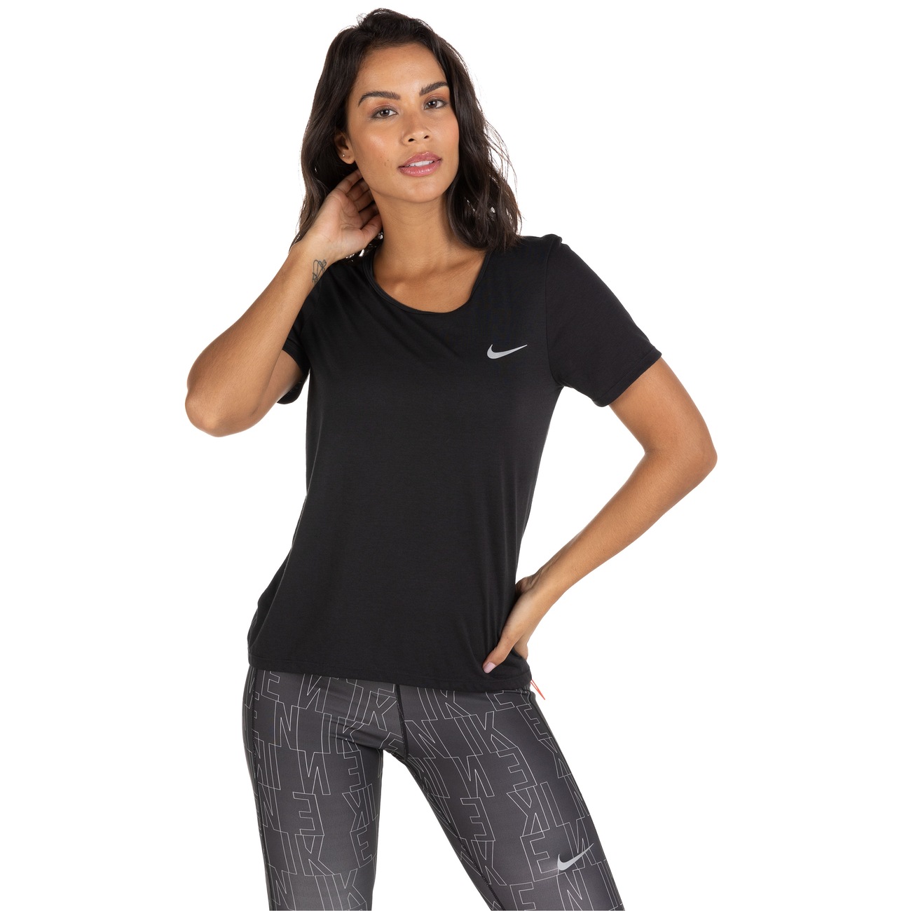 blusa da nike feminina curta