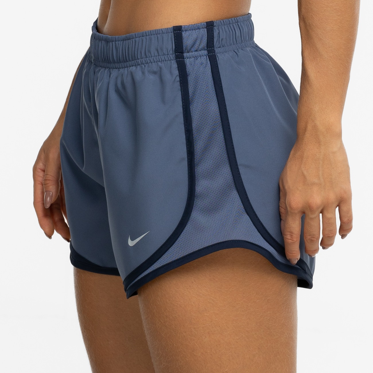 Short Nike Feminino Dri-Fit Tempo - Video 1