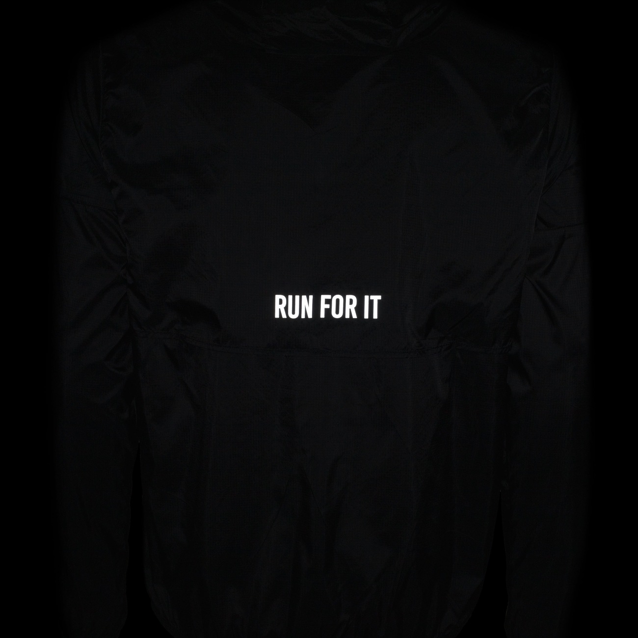 Jaqueta Corta-Vento Oxer com Capuz Running - Masculina - Video 1