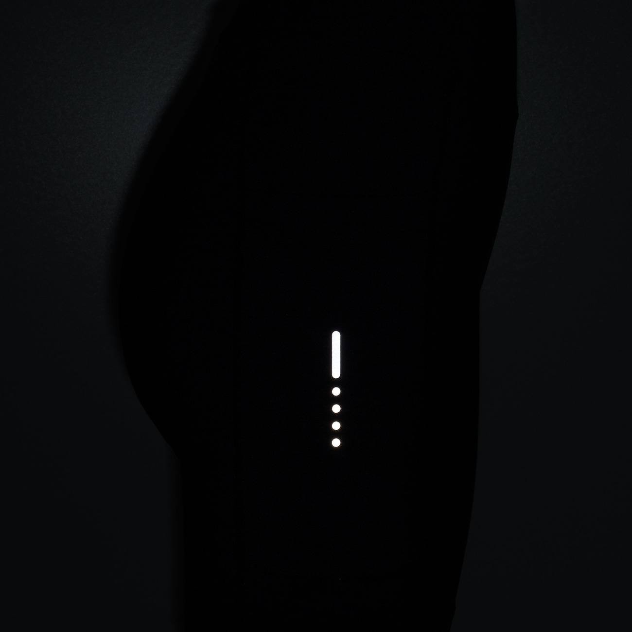 Bermuda Feminina Fila High Performa - Video 1