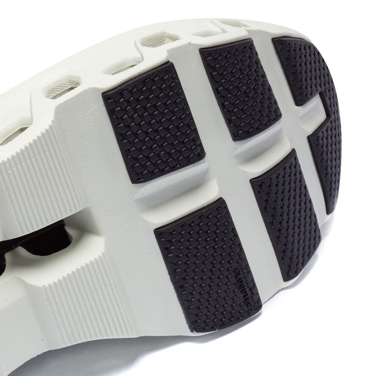 Tênis On Running Cloudmonster - Feminino - Video 1