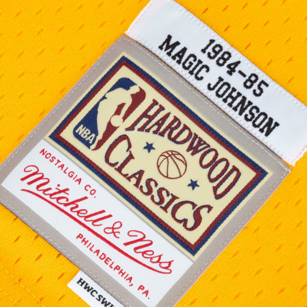 Camiseta Regata Los Angeles Lakers NBA Mitchell & Ness Swingman Home Jersey - Masculina - Video 1