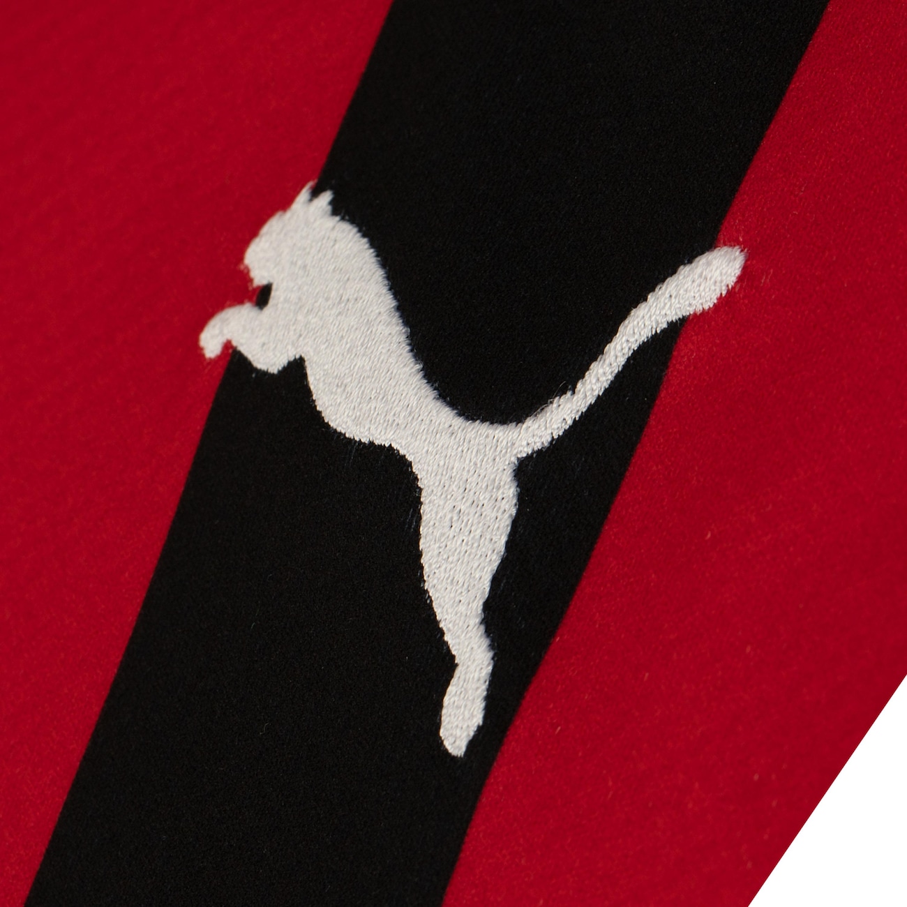 Camisa AC Milan I 22/23 Réplica Puma - Masculina - Video 1