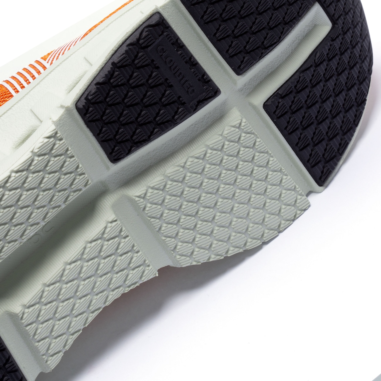 Tênis On Running Cloudgo Turmeric Aloe - Masculino - Video 1