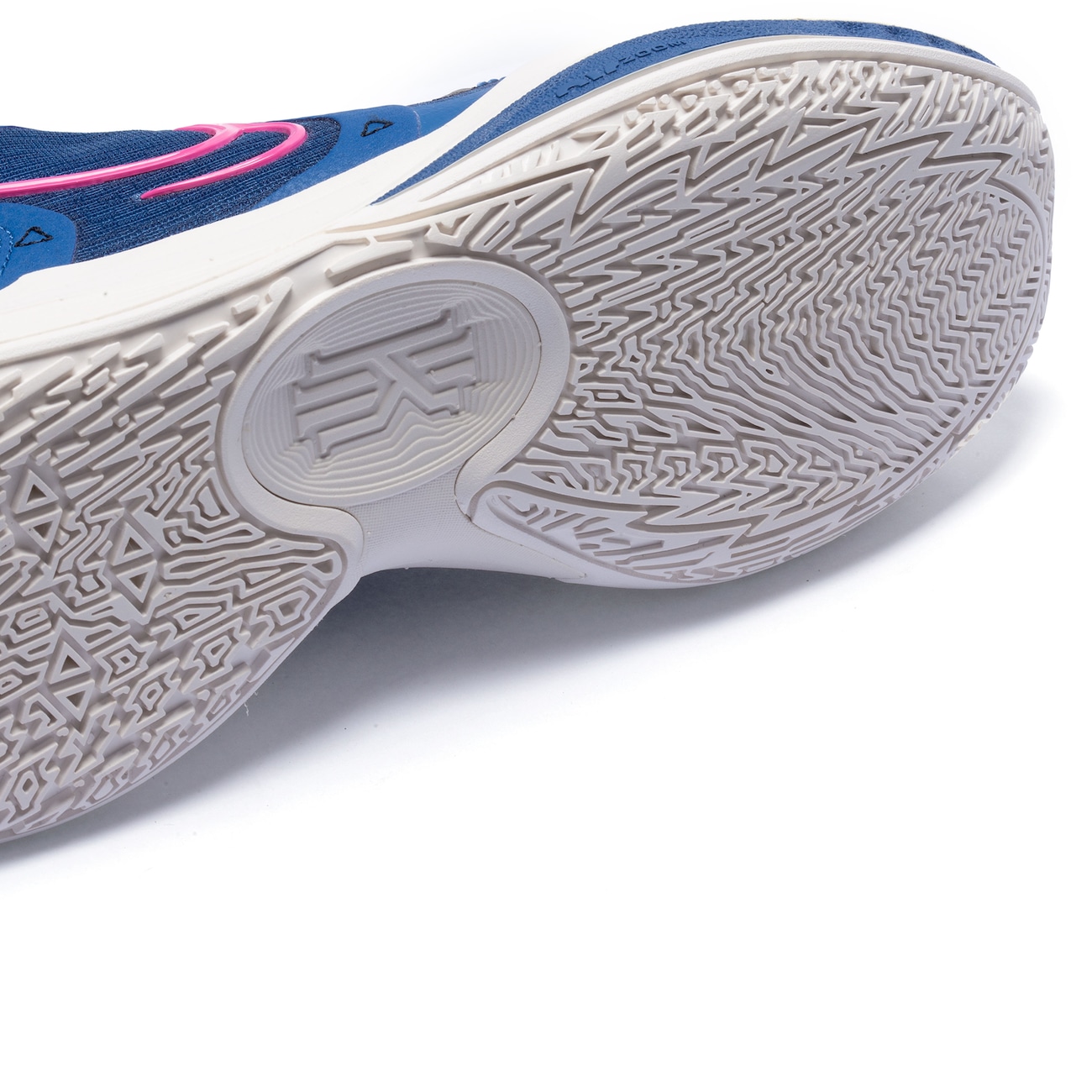 Tênis Nike Kyrie Low 5 - Masculino - Video 1