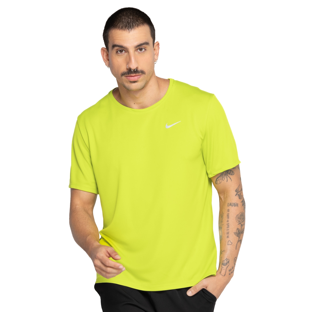 Camiseta Masculina Nike Manga Curta com Proteção UV Miler