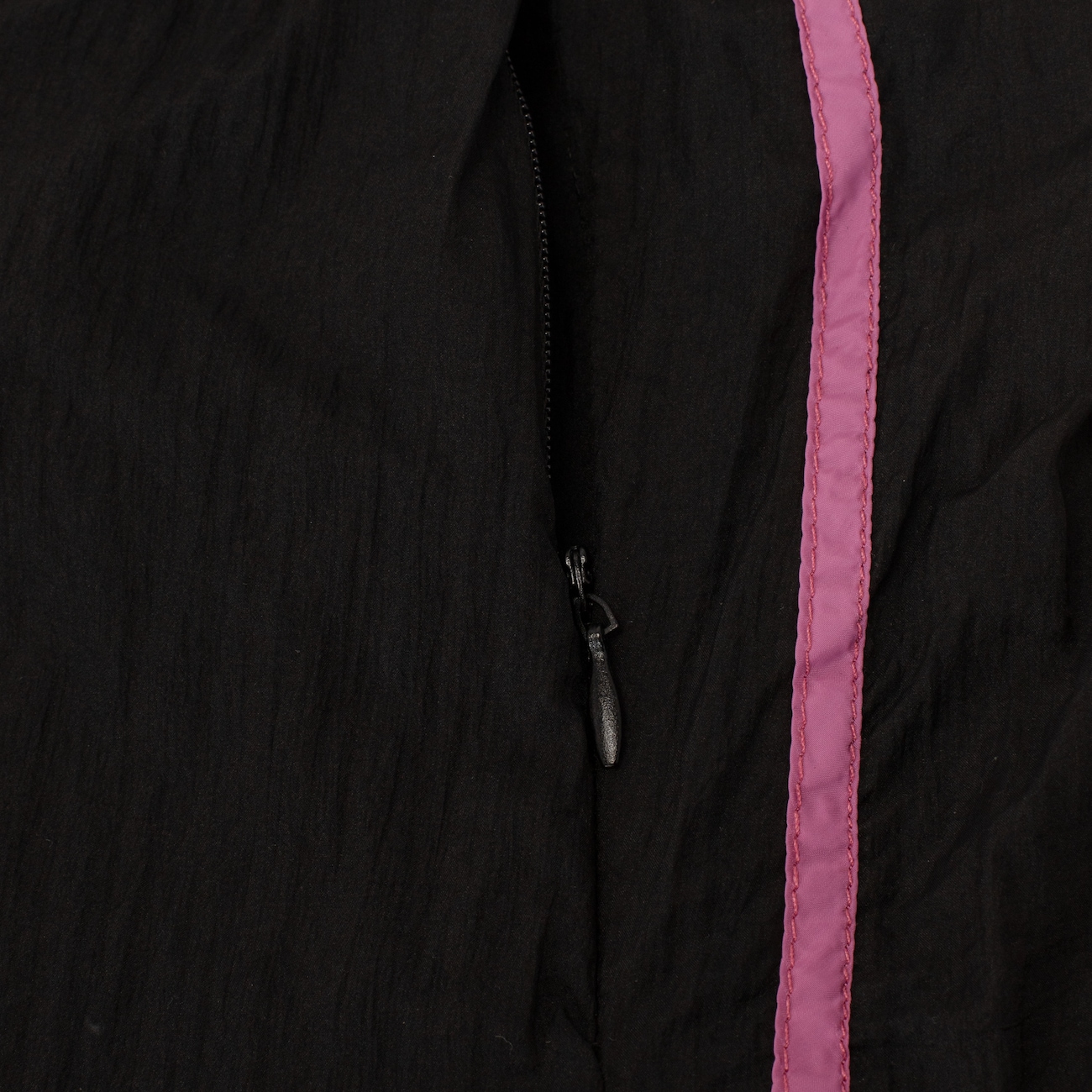 Short Feminino ASICS Corrida Takay Cós Respirável - Video 1