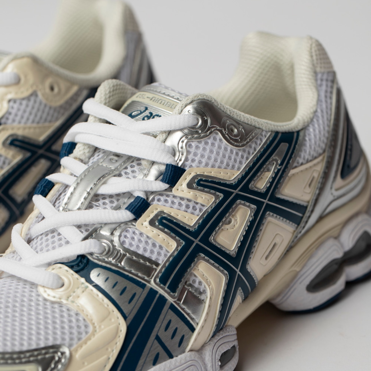 Tênis ASICS Gel-Nimbus 9 | Centauro