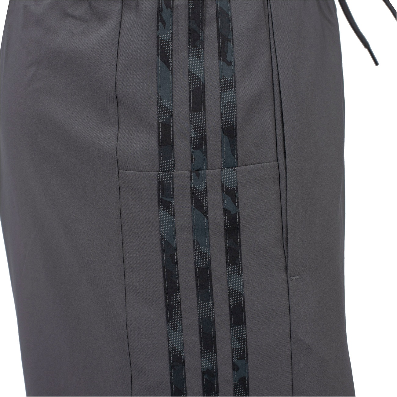 Bermuda Masculina adidas 3 Stripes - Video 1