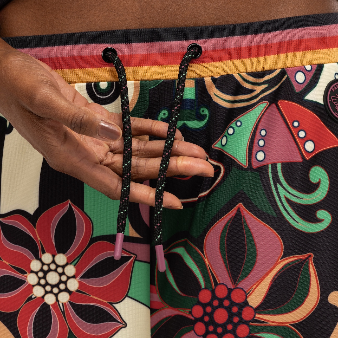 Calça Farm Polytricot Floresta Cor Feminina - Video 1