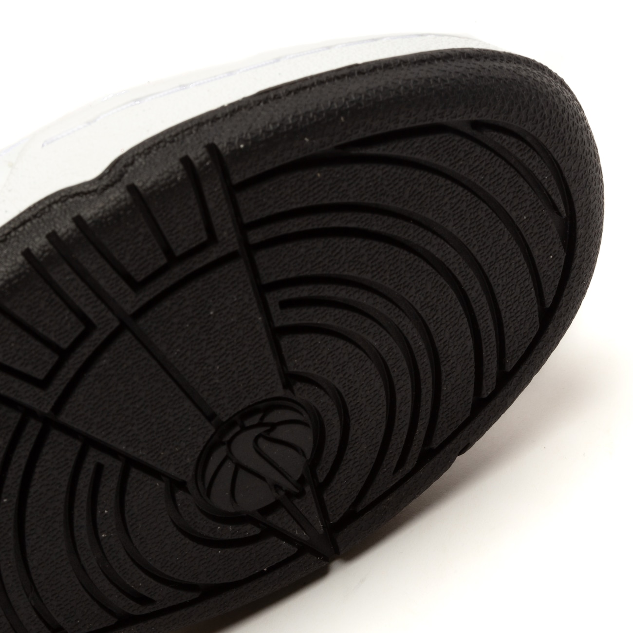 Tênis Nike Full Force Low - Infantil - Video 1