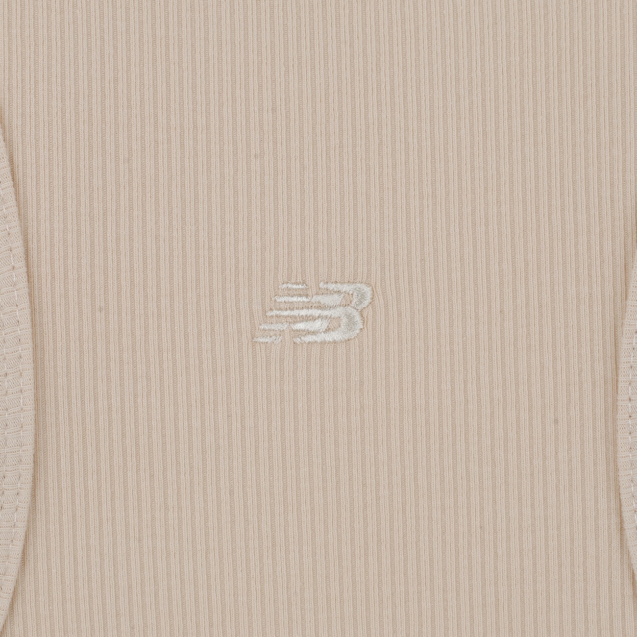 Camiseta Regata Feminina New Balance Canelada Small Logo - Video 1