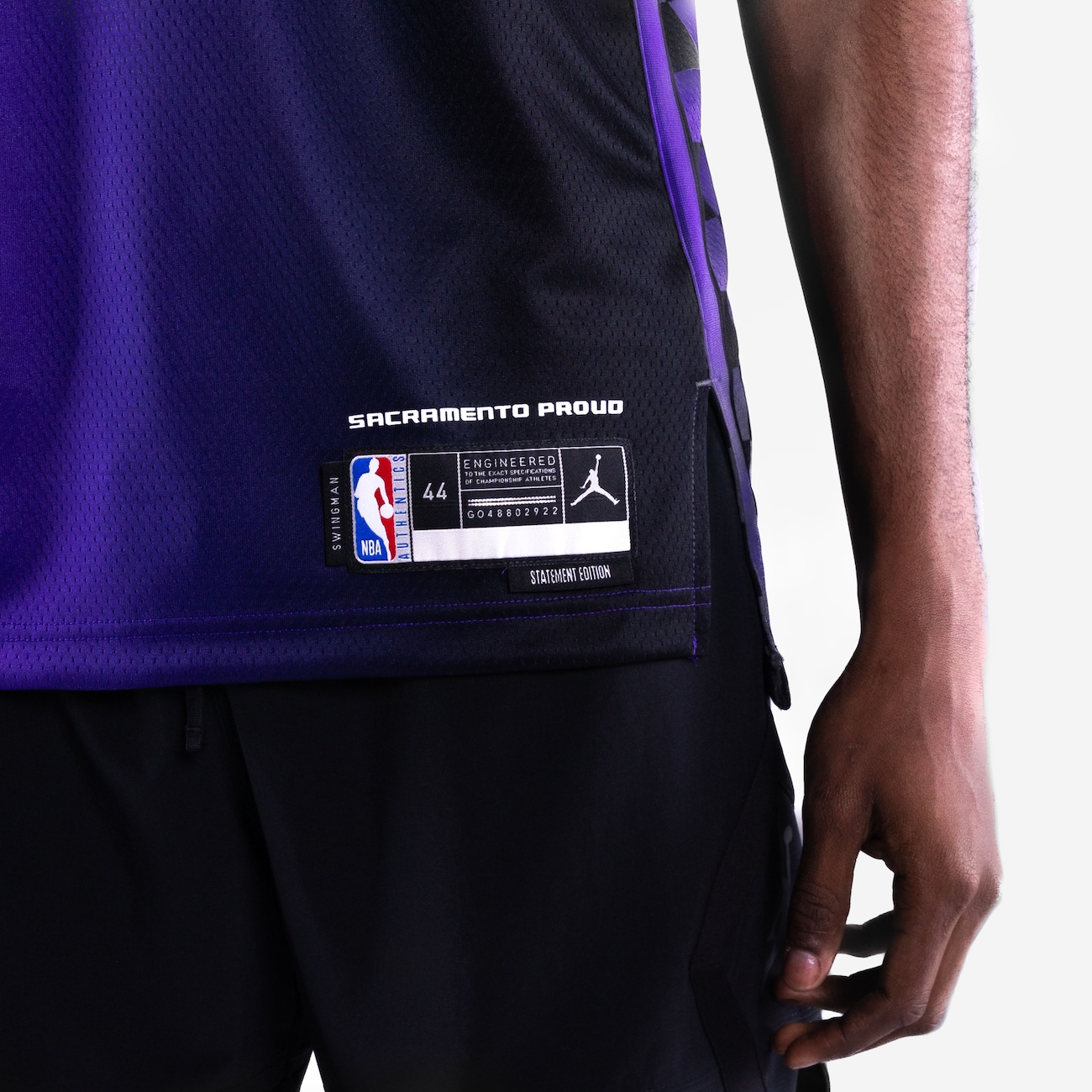 Camiseta Regata De'Aaron Fox NBA Nike Sacramento Kings Statement Edition - Video 1