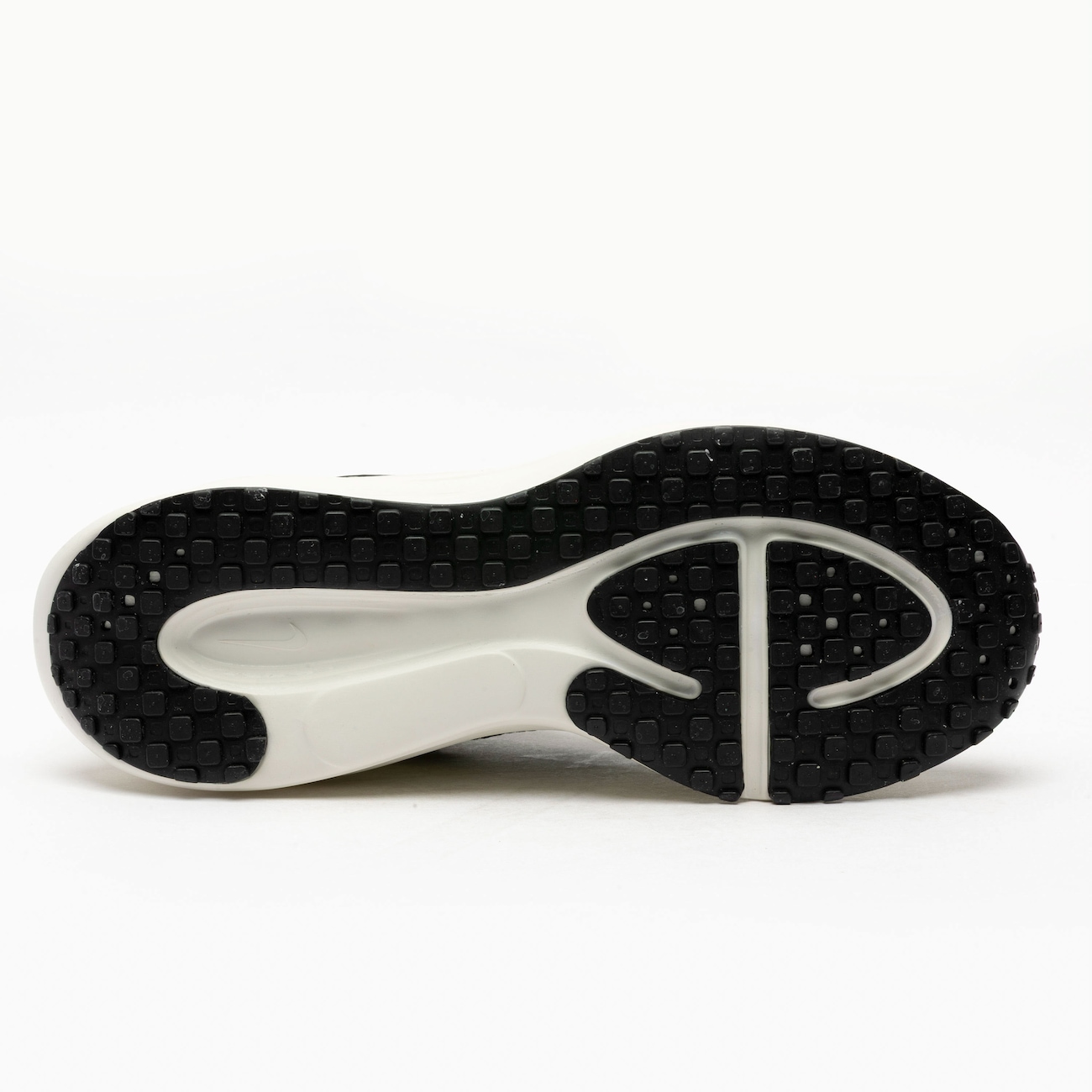 Tênis Masculino Nike Revolution 8 - Video 1