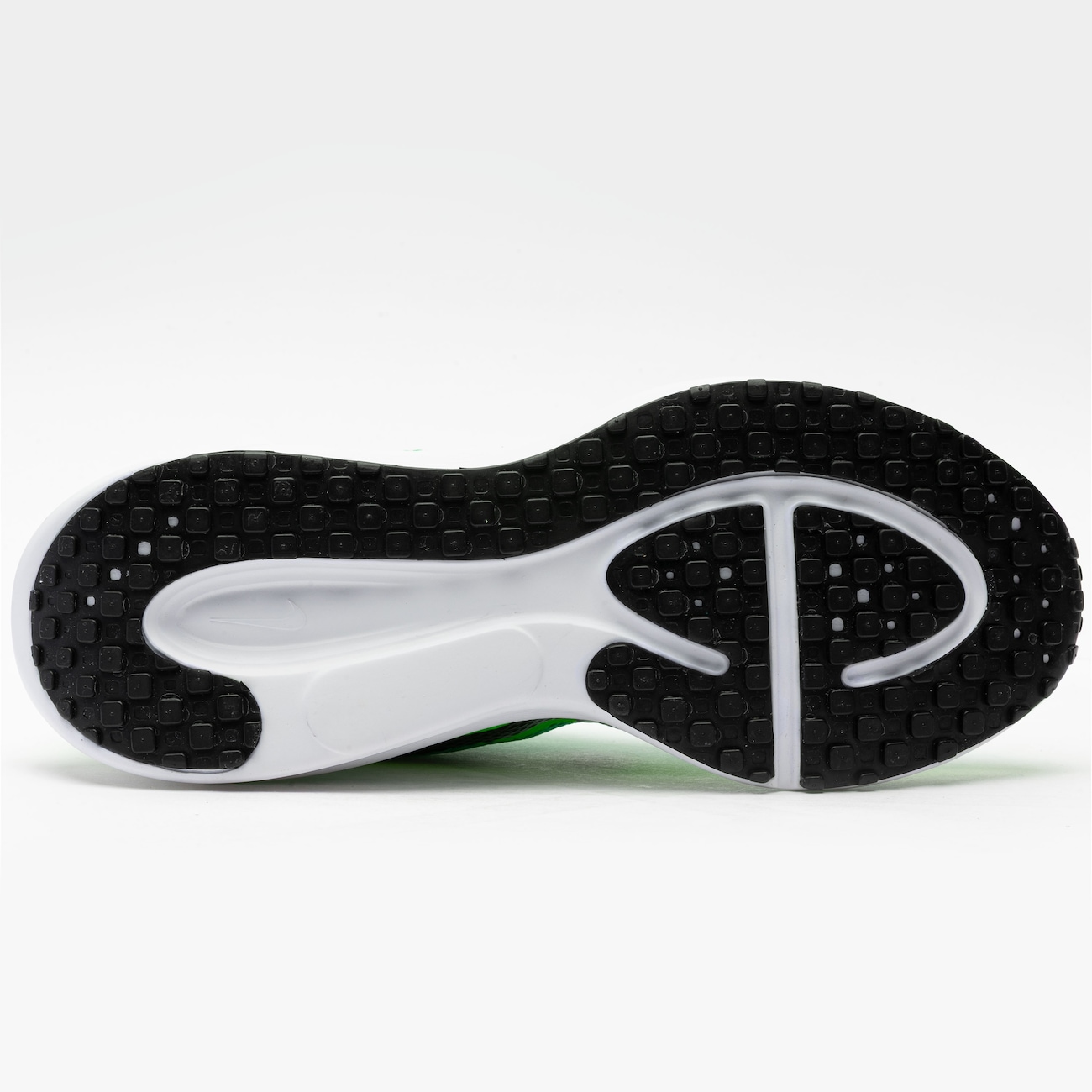 Tênis Masculino Nike Revolution 8 - Video 1