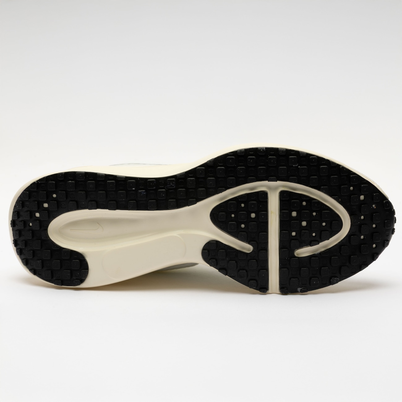 Tênis Feminino Nike Revolution 8 - Video 1