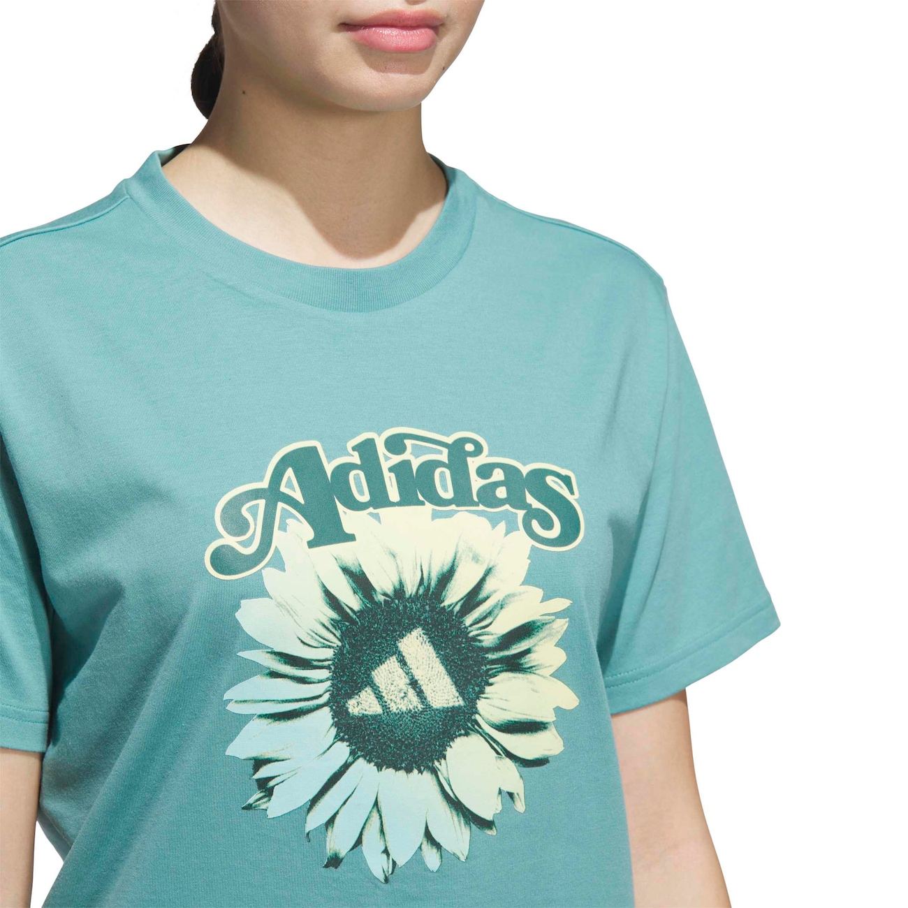 Camiseta adidas Floral Feminina em Promoção Centauro - Main Image