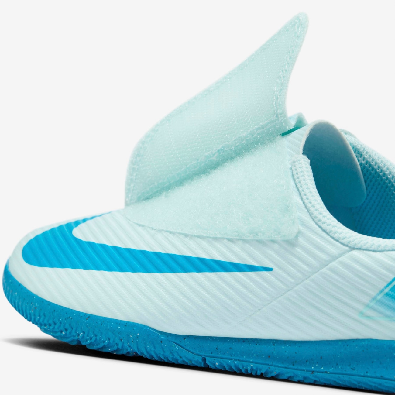 Chuteira Futsal Infantil Nike Mercurial Vapor 16 Club - Video 1