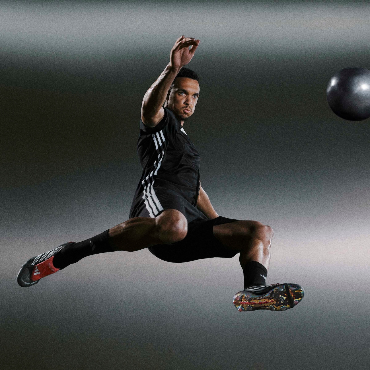 Chuteira de Campo Adulto adidas Predator Elite - Video 1